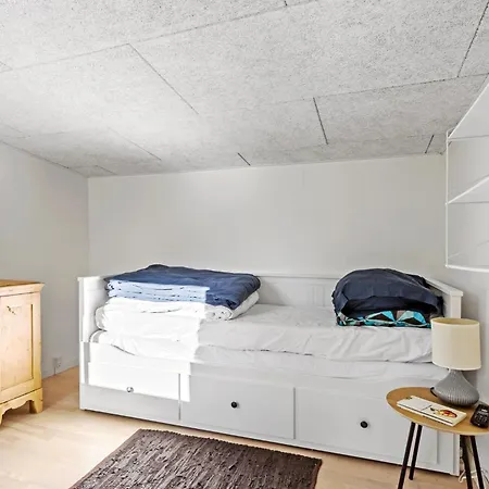 3 Bedroom Pet Friendly In *